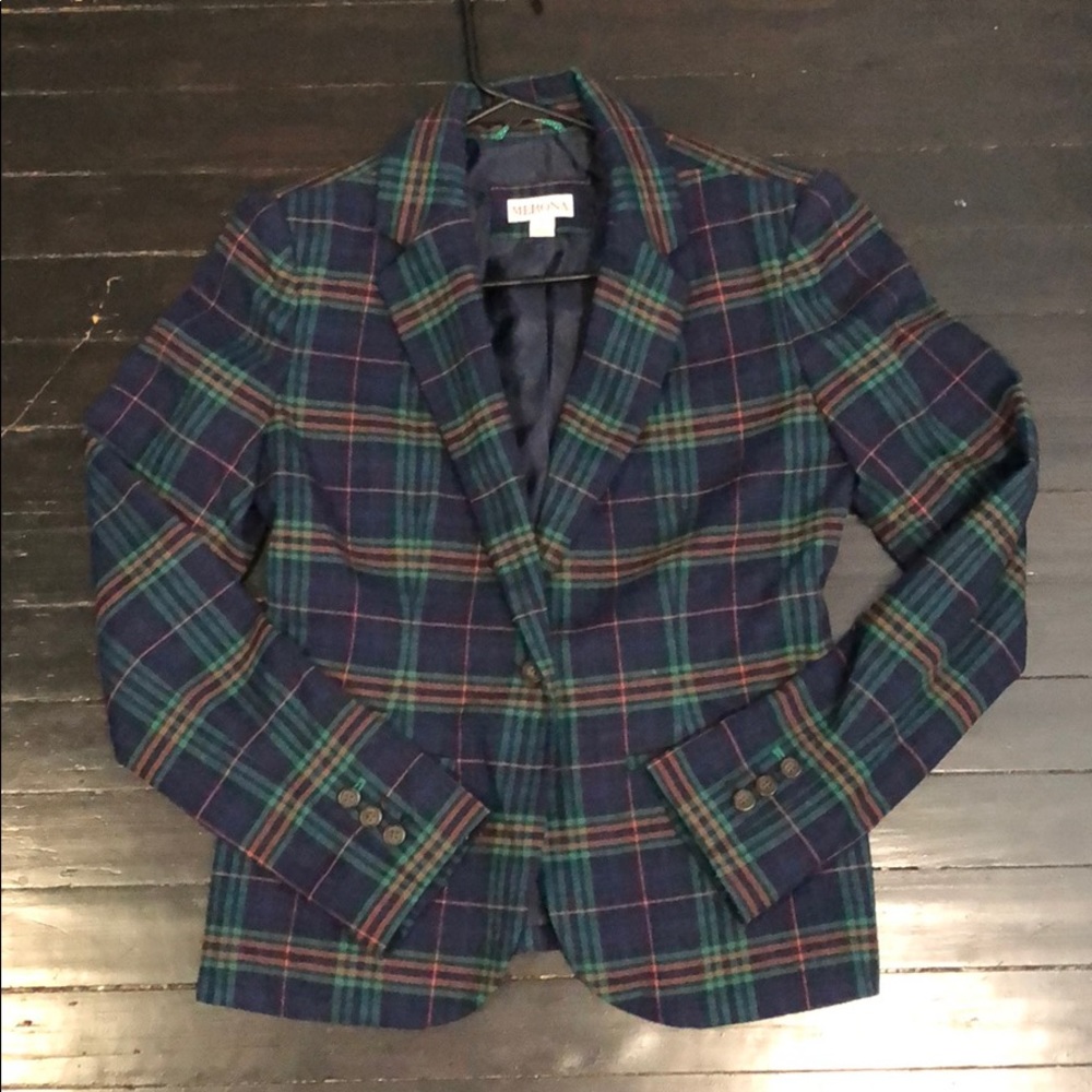 Women’s plaid blazer